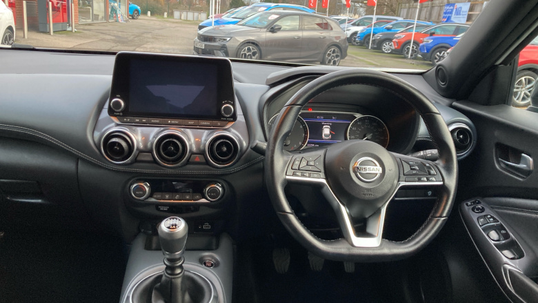 Nissan Juke 1.0 DiG-T 114 N-Connecta 5dr Petrol Hatchback